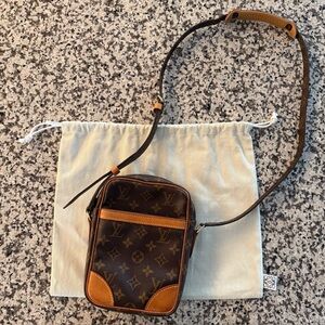 Louis Vuitton Monogram Danube 21